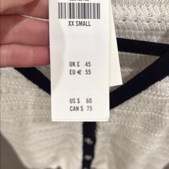 Abercrombie & Fitch Black and White Knit Button-Up Tank Top Brand New - Picture 3 of 4